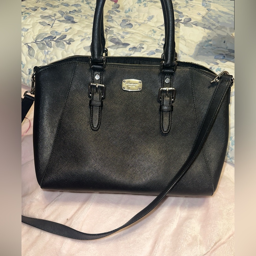 Michael kors satchel